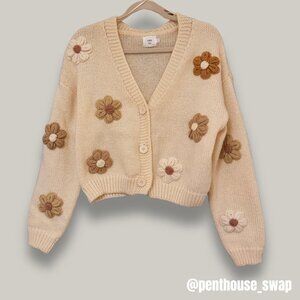 Luna Ivy Floral 3D Knit Chunky Cardigan Sweater in Cream Neutrals, Size M